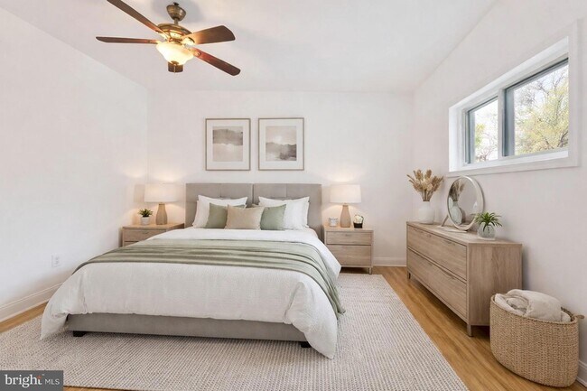 Foto del edificio - 2040 Frankford Ave