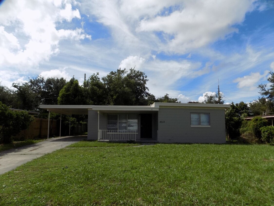 Photo - 3 Bedroom 1 Bath Home For Rent at 4512 Lawne Ct. Orlando, Fl. 32808