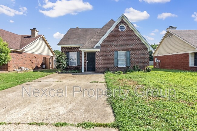 Photo - 2932 Churchwell Dr House