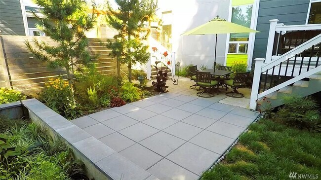 Building Photo - 4627 S Frontenac St
