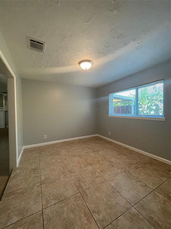 Building Photo - 9407 Spellman Rd