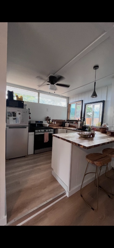 Building Photo - 74-854-583 Laimana St