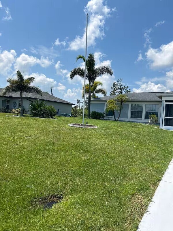 Foto del edificio - 4673 Sines Ln