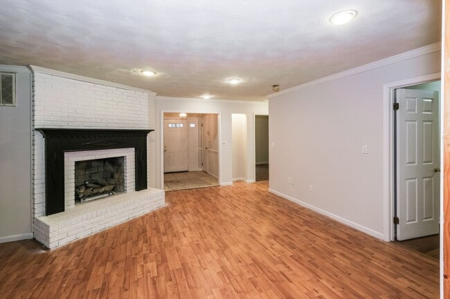 Building Photo - 6919 Taylor Manor Ave