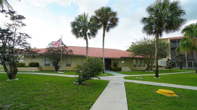 Building Photo - 1830 SW 81st Ave