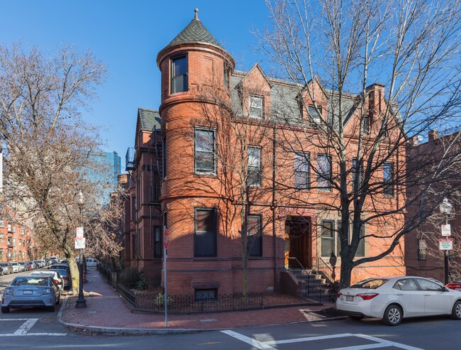 Building Photo - 14 Cumberland St