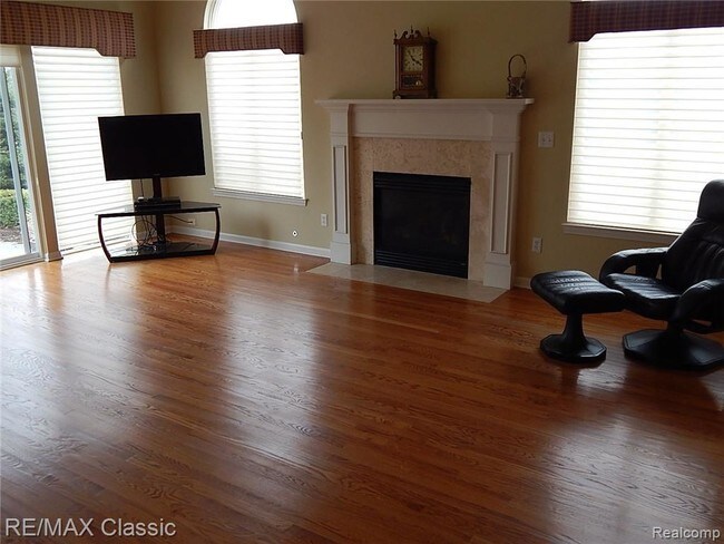 Foto del edificio - 283 Asbury Ct