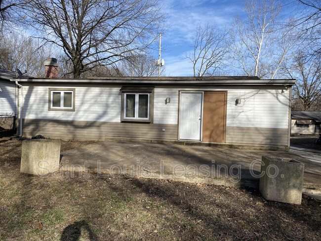 Building Photo - 9609 Winkler Dr