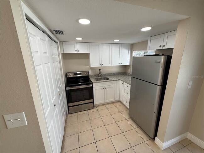 Foto del edificio - 3007 S Manhattan Ave