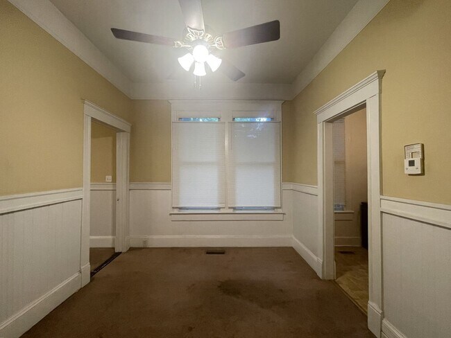 Foto del edificio - One Bedroom Apartment on Desirable Magnoli...