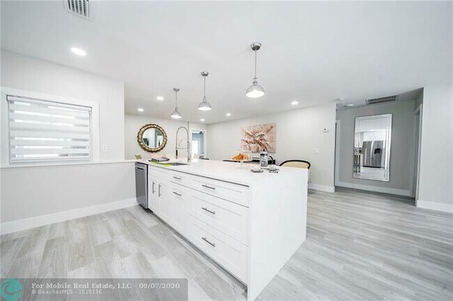 Foto del edificio - 15201 Jackson Rd