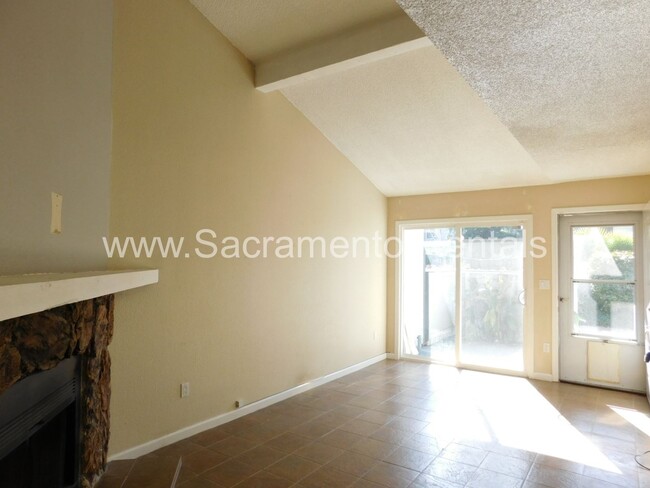 Building Photo - 2 br, 2.5 bath House - 6348 Slippery Creek...