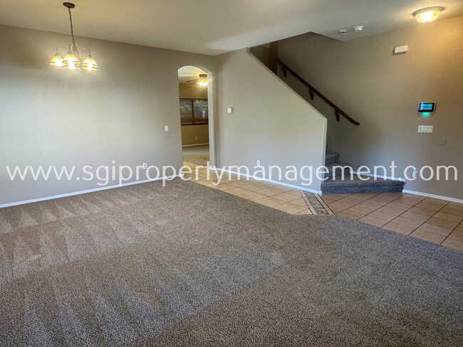 Building Photo - 3511 W Thurman Dr