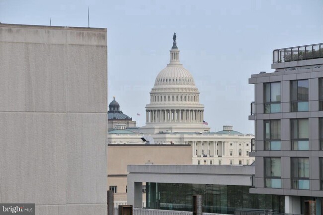 Foto del edificio - 601 Pennsylvania Ave NW