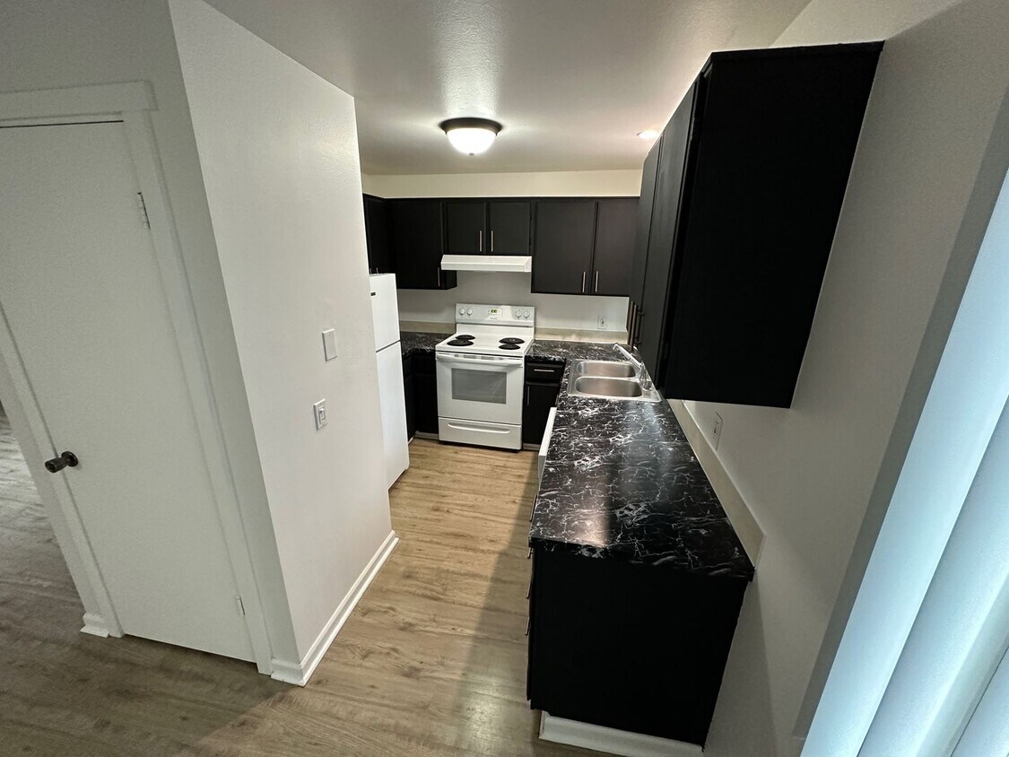 2 Bedroom, 2 Bathroom Condo Apartment for Rent in Eastsound, WA