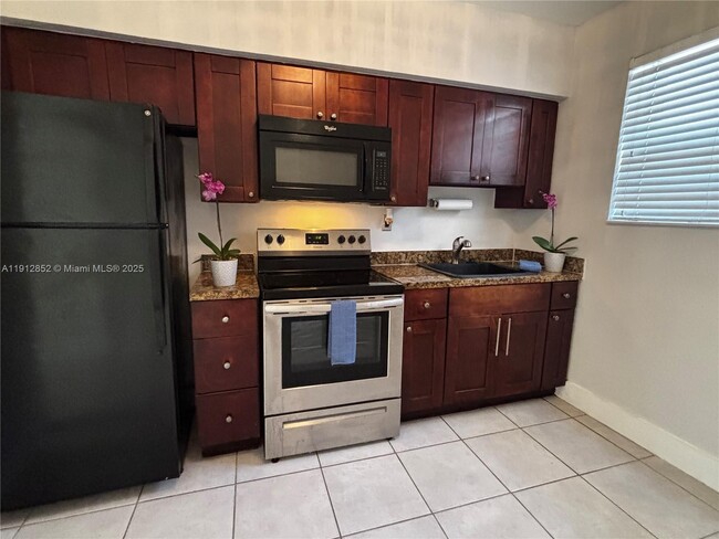 Foto del edificio - 2982 SW 25th St