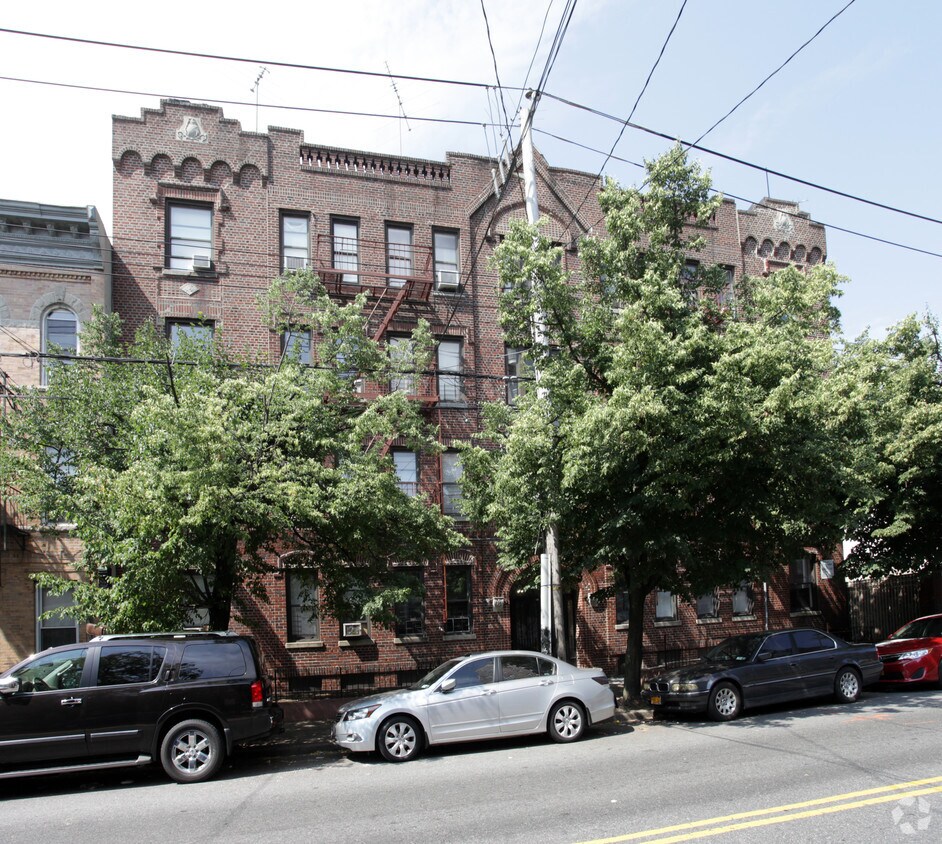Primary Photo - 864 60th St