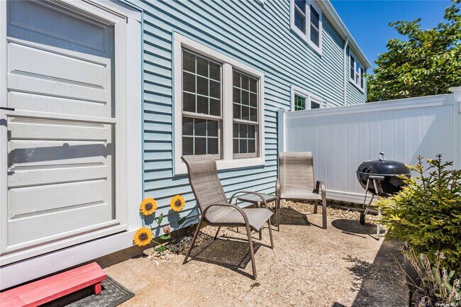 Building Photo - 95 Whalers Cove Dr