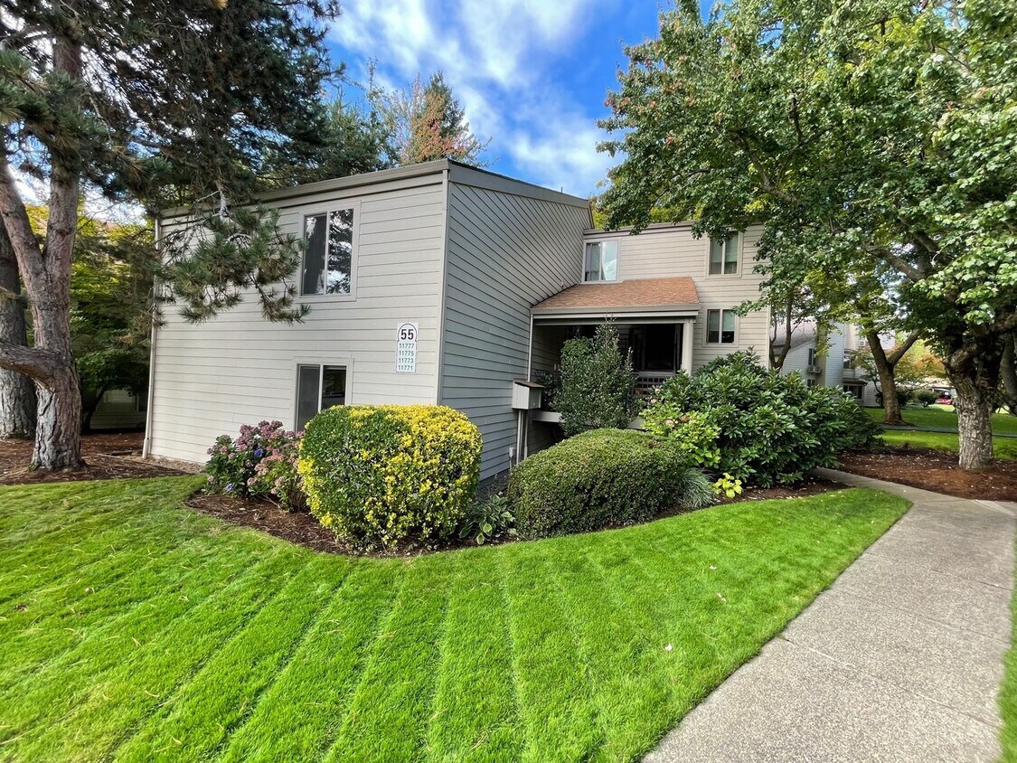 Primary Photo - 11775 SW Boones Bend Dr