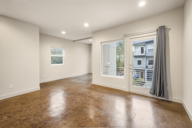 Foto del edificio - 12106 78th Ct NE
