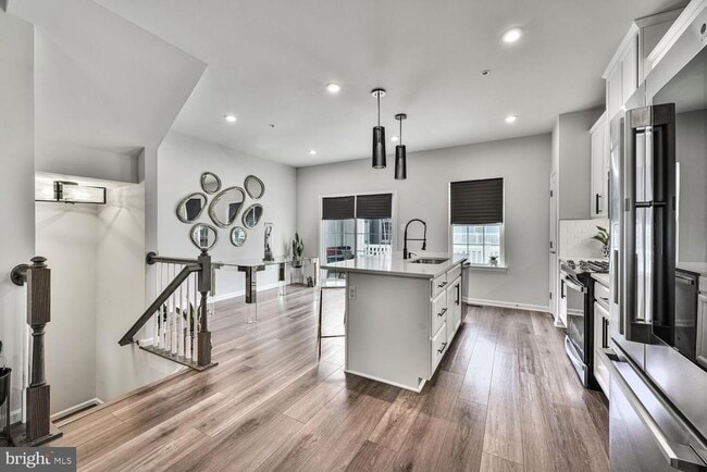 Building Photo - 68 Caswell Dr