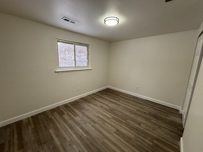 Foto del edificio - 6826 E 3rd Ave