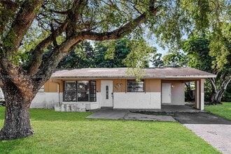 Building Photo - 5801 Royal Palm Blvd