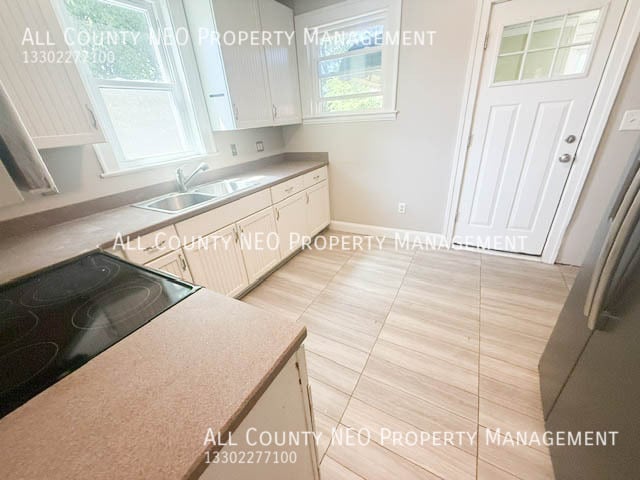 Building Photo - 9474 Roxbury Rd