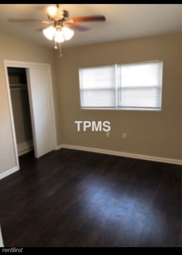 Foto del edificio - 1 br, 1 bath House - 97 S Merrimac St B