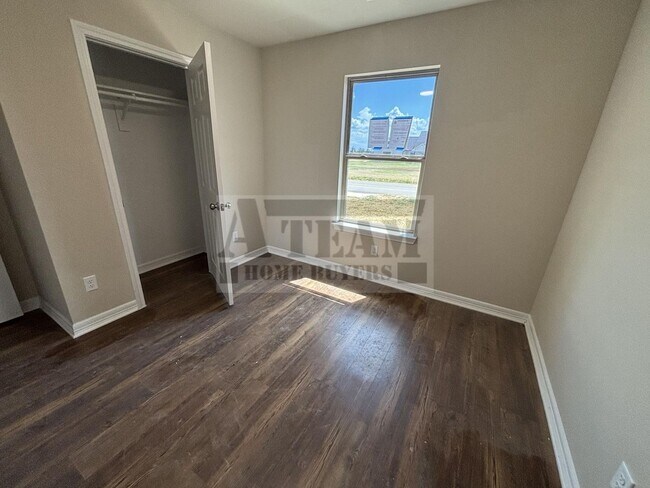 Foto del edificio - 18227 Co Rd 4001