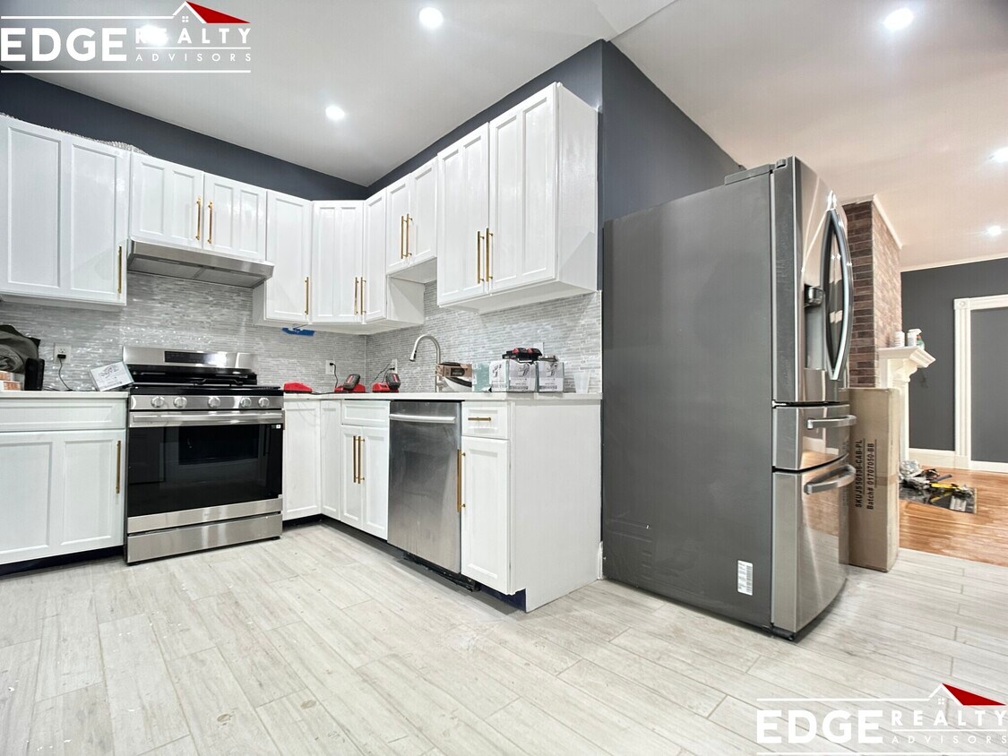 Primary Photo - 20 Leicester St