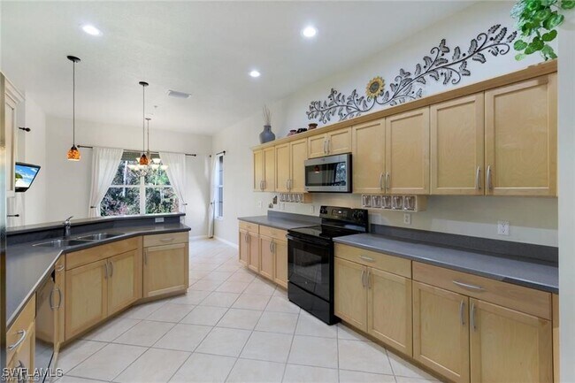 Foto del edificio - 26413 Lucky Stone Rd