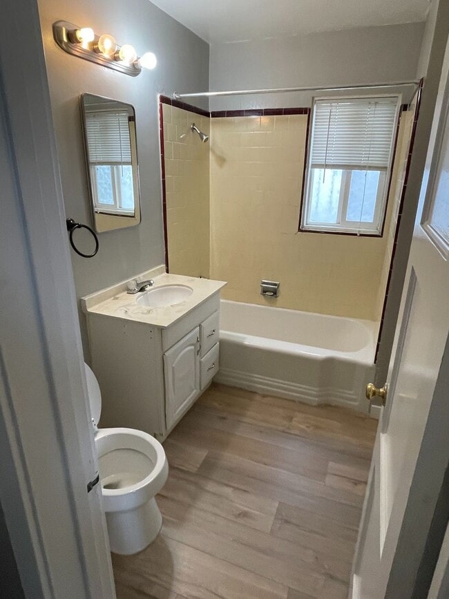 Foto del edificio - 391 N 15th St