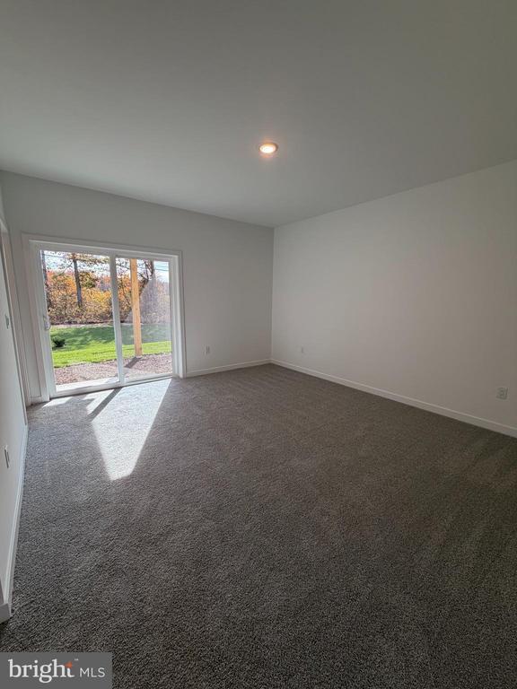 Building Photo - 61 Basswood St