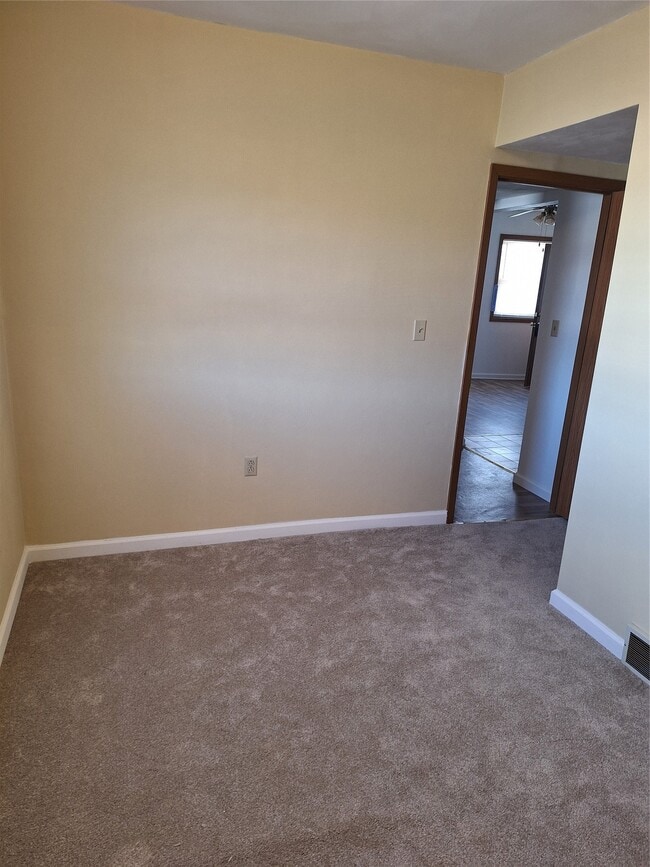 Building Photo - 2 Jefferson Ave