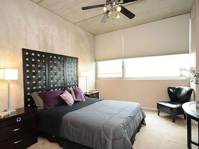 Foto del edificio - 630 N Franklin St