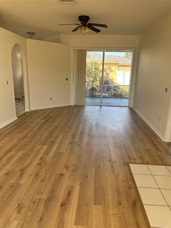 Foto del edificio - 7803 50th Pl E