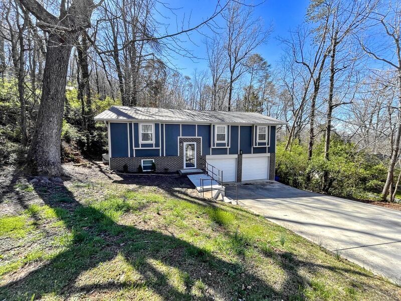 Primary Photo - 110 Orlando Dr