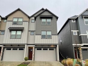 Building Photo - 4231 NW Sage Loop