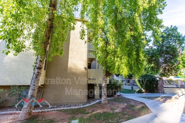 Building Photo - 1331 W Baseline Rd