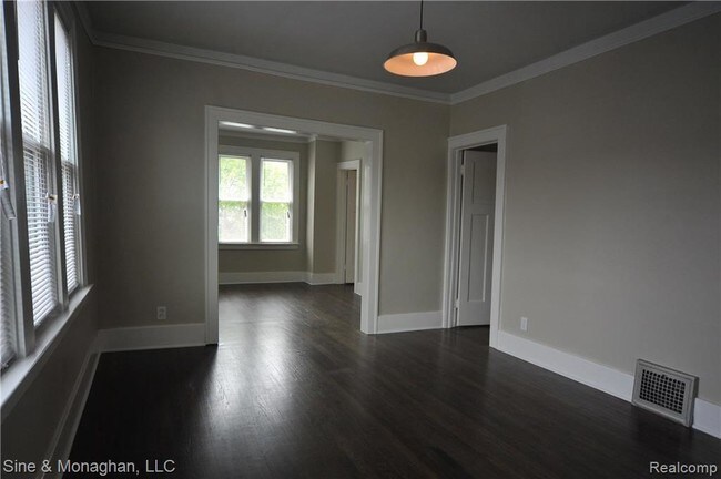 Building Photo - 1476 Wayburn St