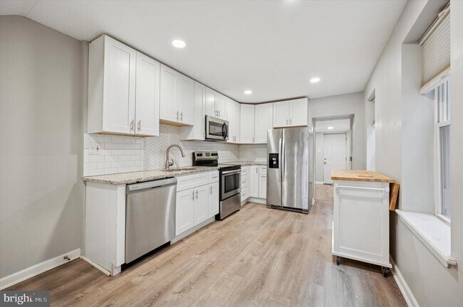 Foto del edificio - 717 N 38th St