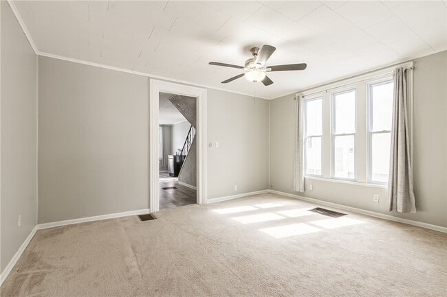 Building Photo - 98 South Ave