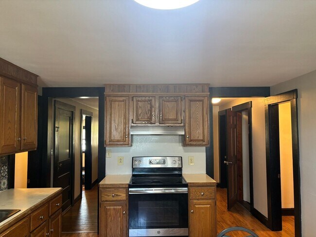 Foto del edificio - 576 Abbott Ave