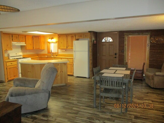 Building Photo - 3137 Stardust Dr