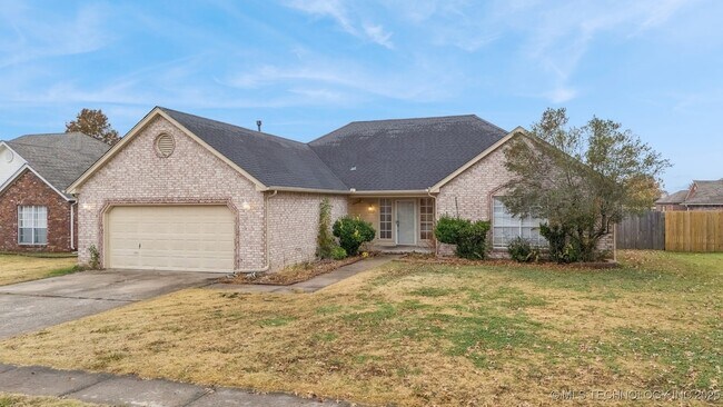 Foto del edificio - 7922 N 125th E Ave