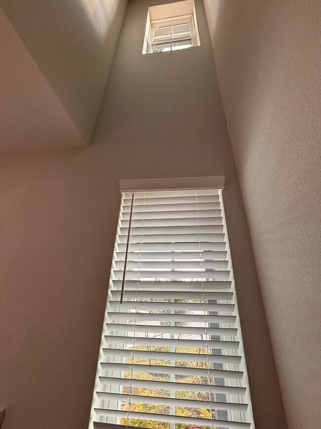 Foto del edificio - 7910 Alset Dr