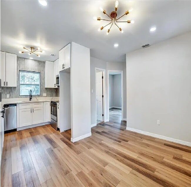 Foto del edificio - 4540 Carter St