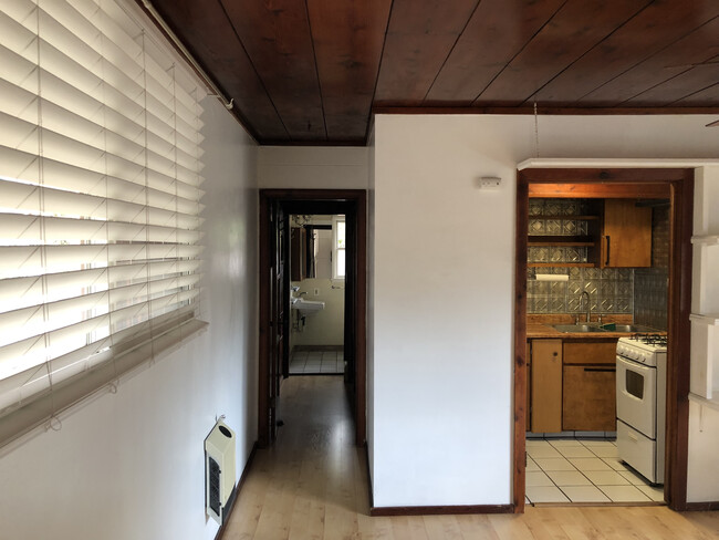 Foto del edificio - 1933 Pinehurst Rd
