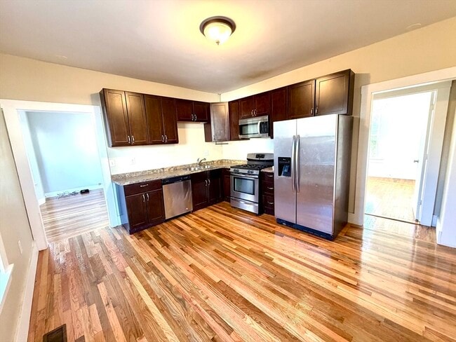 Building Photo - 11 Francis St